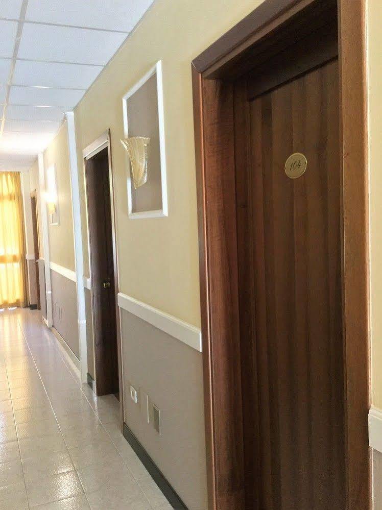 Hotel Marco Polo Self Check-In Болонья Экстерьер фото