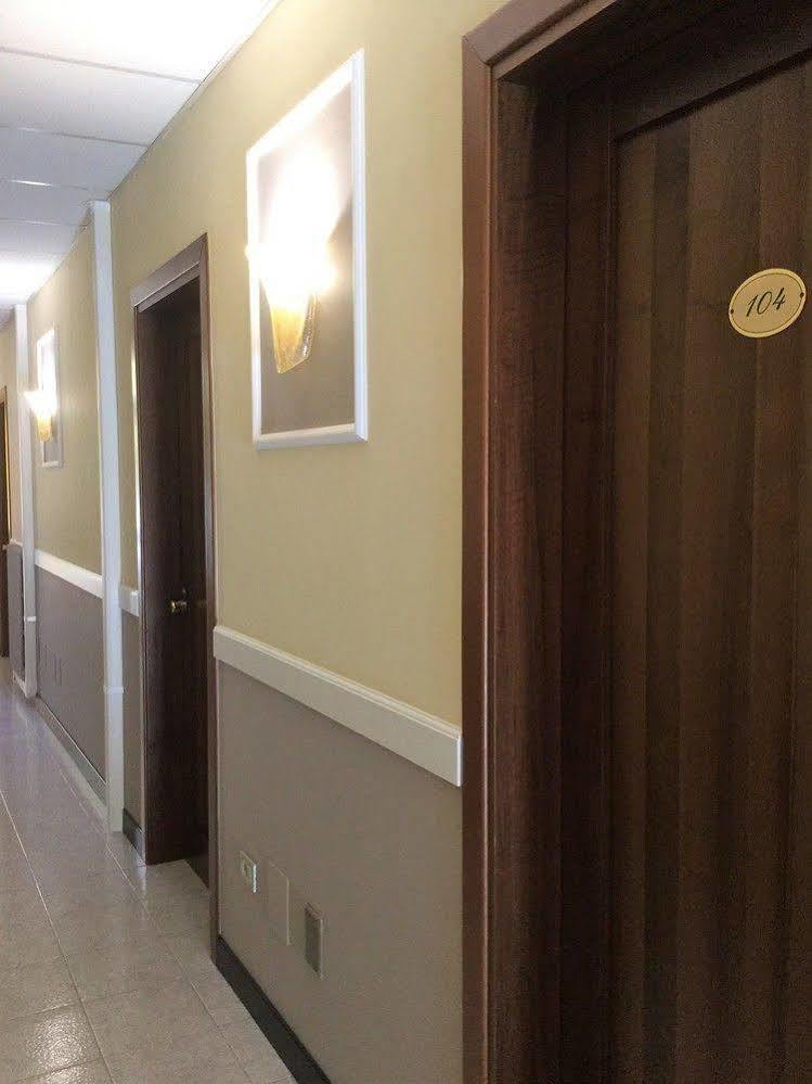 Hotel Marco Polo Self Check-In Болонья Экстерьер фото